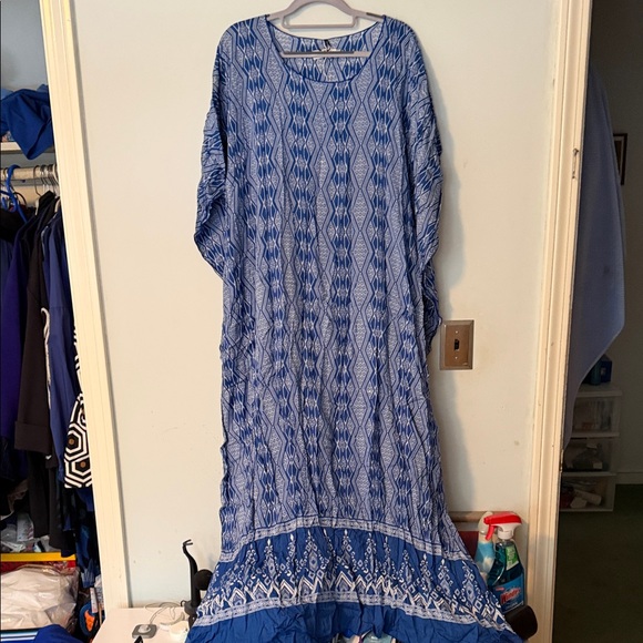 Bali Queen Other - Bali Queen Blue Printed caftan cover up one size NWT